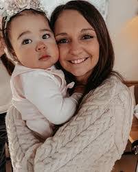 Jessica Hatmaker's Instagram, Twitter & Facebook