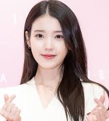 Drop a 🔥 if you'd risk your job for THAT kiss… or a 💔 if you've been  betrayed by a 'nice guy' CEO! (We've all been there…)