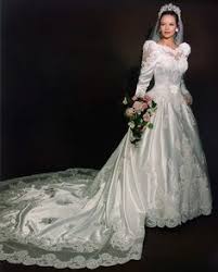 Maybe you would like to learn more about one of these? 140 Brautkleider 80er Und 90er Ideen In 2021 Braut Kleider Brautkleid