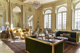 Vous pouvez appeler l'entreprise de montgolfier remy 04 90 44 79 75 ou envoyer un fax au 04 90 44 79 76. Hotel Chateau Du Grand Luce Nuvo