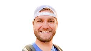 Travis Grooms's Instagram, Twitter & Facebook