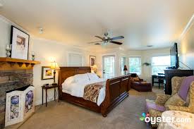 See 398 traveler reviews, 186 candid photos, and great deals for the lakeside inn, ranked #2 of 2 hotels in wakefield and rated 3 of 5 at tripadvisor. Lookout Point Lakeside Inn Review What To Really Expect If You Stay