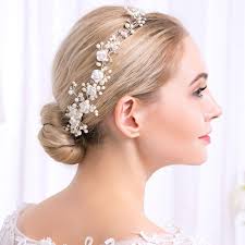 Deniferymakeup Bridal Pearl Branch and White Flower Hair Vine Hair Halo  Hair Wreath Wedding Hair Comb Headband Bridal Headpiece Crystal Headband  Wedding Hair Accessories (Silver) : Amazon.in: Beauty