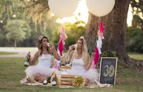 30th Birthday Photoshoot Ideas With Friends Pin On Photography