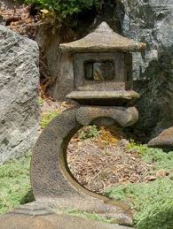 Mini Japanese Lantern Tokyo Stained Ornamental Concrete Statue For Japanese Garden Or Outdoor P Linternas De Jardin Diseno De Jardin Japones Jardin Asiatico