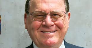 Trois questions à…