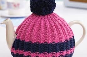 Knitted hat patterns can vary in their complexity, from simple beanies and toques, to complex lace slouches and cloches. Free Knitting Patterns Goodtoknow