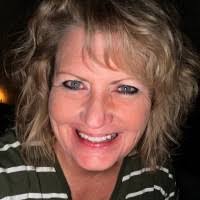 Darla Elliott's Instagram, Twitter & Facebook