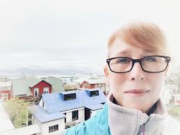 Iris Fields's Instagram, Twitter & Facebook