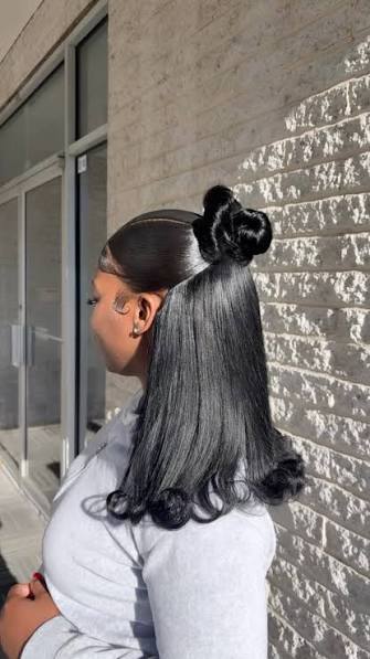 🎱😍😍😍 , Service: “ half up half down QW “ , Hair: 2-3 packs of empire 12  & 14 inch , Click the link in my bio to book 💕 , #dmvhairstylist #dmvhair  #dmvhairsalon #dmvponytail #dmvponytailslayer #dmvbobs ...