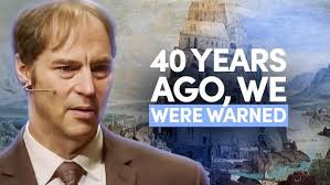 Taro Wayama performs his piece "A Lullaby and Variations: Variation I"