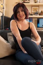 The photos of youg French Perle Carters very first porn casting