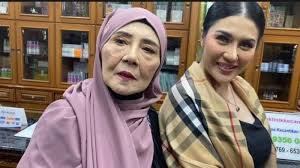 Doris Dan Jelita Callebaut Rutin Lakukan Treatmen Perawatan Botox