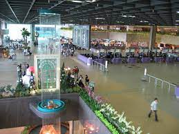 It is 25 km (16 mi) from the centre of singapore, on the eastern edge of the island, and has good public transport links to all parts of singapore. Datei Singapore Changi Airport Terminal 1 Departure Hall 7 Dec 05 Jpg Wikipedia