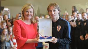 The president of the republic shall be elected by a majority vote of all electors who voted. Real Madrid News On Twitter Croatia President Kolinda Grabar Kitarovic Presenting Luka Modric The Croatian National Team With An Award For Their Performances At The World Cup Https T Co Kkmzk6gr3o