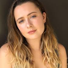 Danielle Purdy's Instagram, Twitter & Facebook