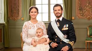 Prince carl philip and princess sofia of sweden have welcomed another child into the world! Carl Philip Und Sofia Von Schweden Das Sind Die Offiziellen Bilder Von Prinz Alexanders Taufe