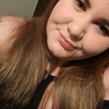 Holly Diehl's Instagram, Twitter & Facebook