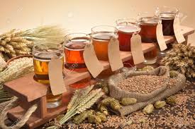 Malta de cebada diastasica weyermann®. Caja De Cerveza Con Muchas Cervezas Diferentes Lupulo Trigo Grano Cebada Y Malta Fotos Retratos Imagenes Y Fotografia De Archivo Libres De Derecho Image 55648183