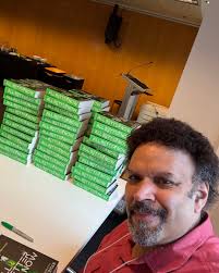 Some photos from Melbourne! 1. My amazing publicist at @walkerbooksaus, Melissa  Luckman 2. The Dome of the National Library in Melbourne. I spent a few  hours writing there. 3. The beach town