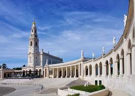 Resultado de imagem para nossa senhora de fátima portugal