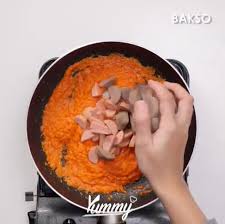Jun 03, 2021 · kalau punya stok bumbu dasar hitam dan nasi sisa kemarin atau tadi pagi, langsung ikuti resep nasi goreng bumbu rawon ala instagram @my.foodplace berikut. Resep Mie Goreng Gila Shirataki Ala Yummy App Enak Dan Praktis Banget