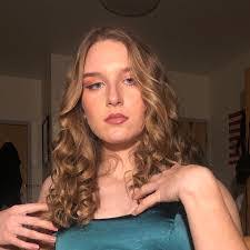 Tina Dicarlo's Instagram, Twitter & Facebook