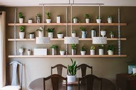 Etagere Suspendue 33 Idees Et Tuto Pour La Fabriquer Archzine Fr Etageres Suspendues Tablettes Pour Plantes Idees Etageres