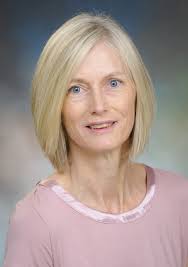 Arlene Macdonald's Instagram, Twitter & Facebook