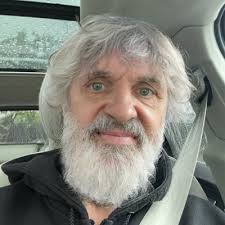 teri holmes (@uncletori)