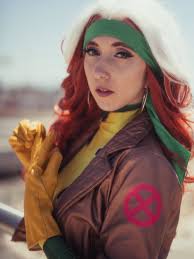 Some friendly advice: Don't mess with the Rogue! 📸 @antandolivephotography  💇🏼‍♀️ Wig style by @magiquemaker @wigmagique