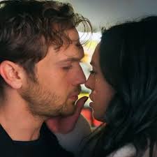 Blue 💙 (@ashadesofblue)