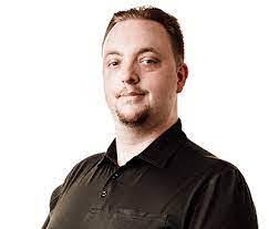 Wanda Ratcliffe's Instagram, Twitter & Facebook