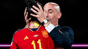 Luis Rubiales: Spanish FA calls 'extraordinary and urgent' meeting over  Women's World Cup kiss row | Football News | Sky Sports