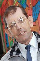 Ex-councillor who quit amid scandal to stand