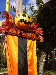 Knott's berry farm offers three season pass options for theme park goers based on the upcoming calendar year. Not So Scary Halloween At Knotts Berry Farm S Camp Spooky Travelmamas Com