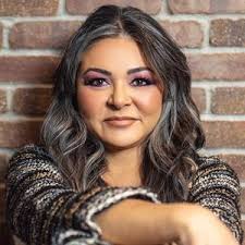 Sylvia Day (@authorsylviaday)