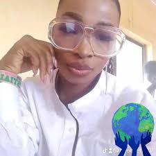 Are there one or two bedroom apartments available for rent around town?