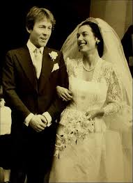 Younger Brother Roddy Llewellyn Wed Tatiana Soskin On 11 July 1981 The Bride Wore A Variation On The Diamond Fringe Tiar Bride Beautiful Bride Princess Bride