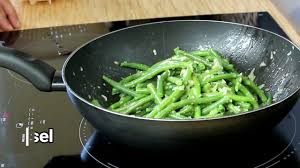 Comment Cuire Des Haricots Vert Frais Au Beurre Cuisine En Pratique Youtube
