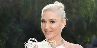 Make sure to use a shampoo and conditioner designed for bleached blonde hair to eliminate any yellow and make your hair bright platinum and white. Gwen Stefani Ditched Her Platinum Blonde Hair For A Jet Black Bob And Blunt Fringe