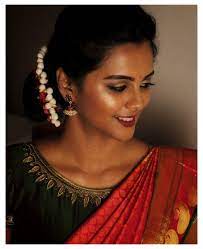 Engagement Dress For Bride Indian Dark Skin Indian Bride Dusky Dewy Make Up South Ind South Indian Bride Hairstyle Indian Bride Indian Bridal Makeup