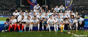 Real madrid se convierte en campeón del mundial de clubes tras derrotar a gremio de porto alegre. Assim Festejaram Os Campeoes O Sexto Mundial De Clubes Real Madrid Cf