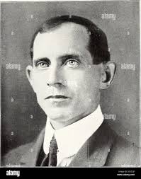 Notable men of Illinois & their state. MILLS, HERBERT S., president of the  Mills Novelty Company, Chicago: came to Chicago when a boy andbegan oarccr  srilina jiupers