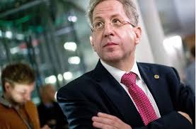 Erst präsident des bundesamtes für verfassungsschutz, dann sonderbeauftragter im bundesinnenministerium, jetzt privatier: Bluttat Von Hanau Warum Ein Maassen Tweet Fur Irritationen Sorgt Politik Stuttgarter Zeitung