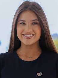 Lori Cano's Instagram, Twitter & Facebook