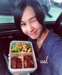 Home-cooked food is the best! 🍱 #妈妈煮女儿吃#eathealthy #stayhealthy #我要做健康宝宝