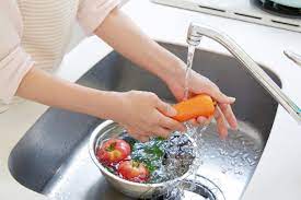 Appurare di avere acquisito immunità alla toxoplasmosi non significa ovviamente che lavare con la massima cura frutta e verdura in. Come Pulire La Verdura Con Bicarbonato O Amuchina Donnad