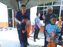 Lagu daripada @meet under'3 sa bukan orang kota marudu. Lawatan Pelajar Kolej Komuniti Kota Marudu Sabah Rumah Anak Yatim Baitul Hidayah Kudat