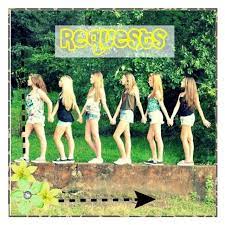Designer Clothes Shoes Bags For Women Ssense Friend Photoshoot Friends Photography Friend Photos